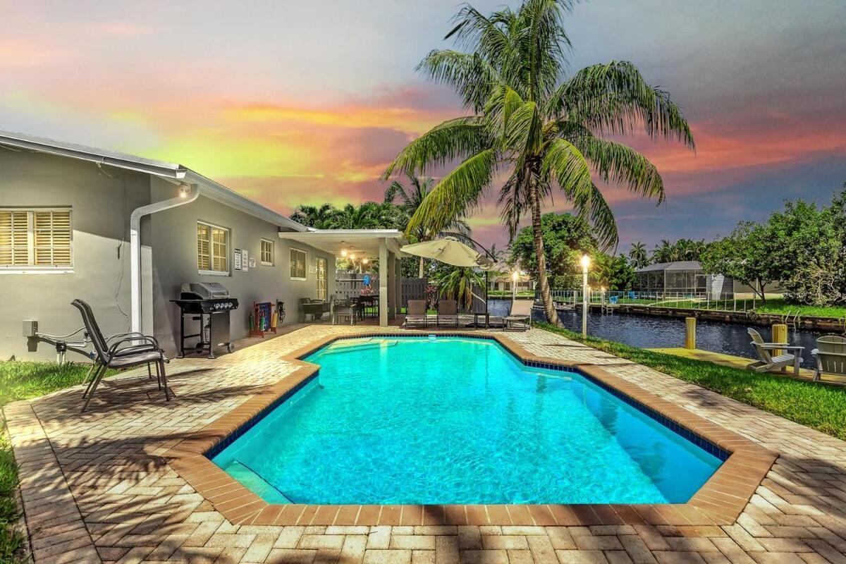 Tranquil Waterside Retreat